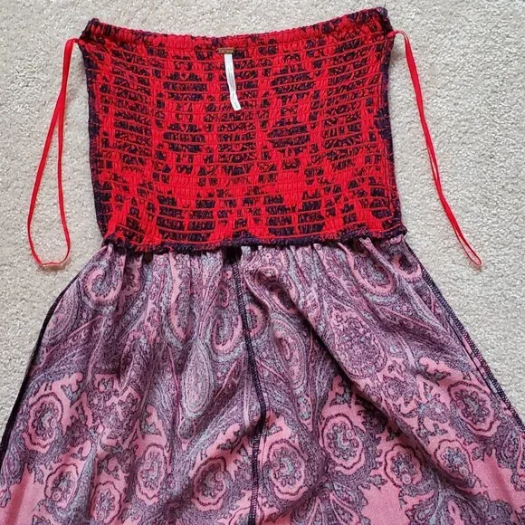 Free People Flowered Red Pleated Strapless Jumpsuit. Size S/P - Picture 4 of 9